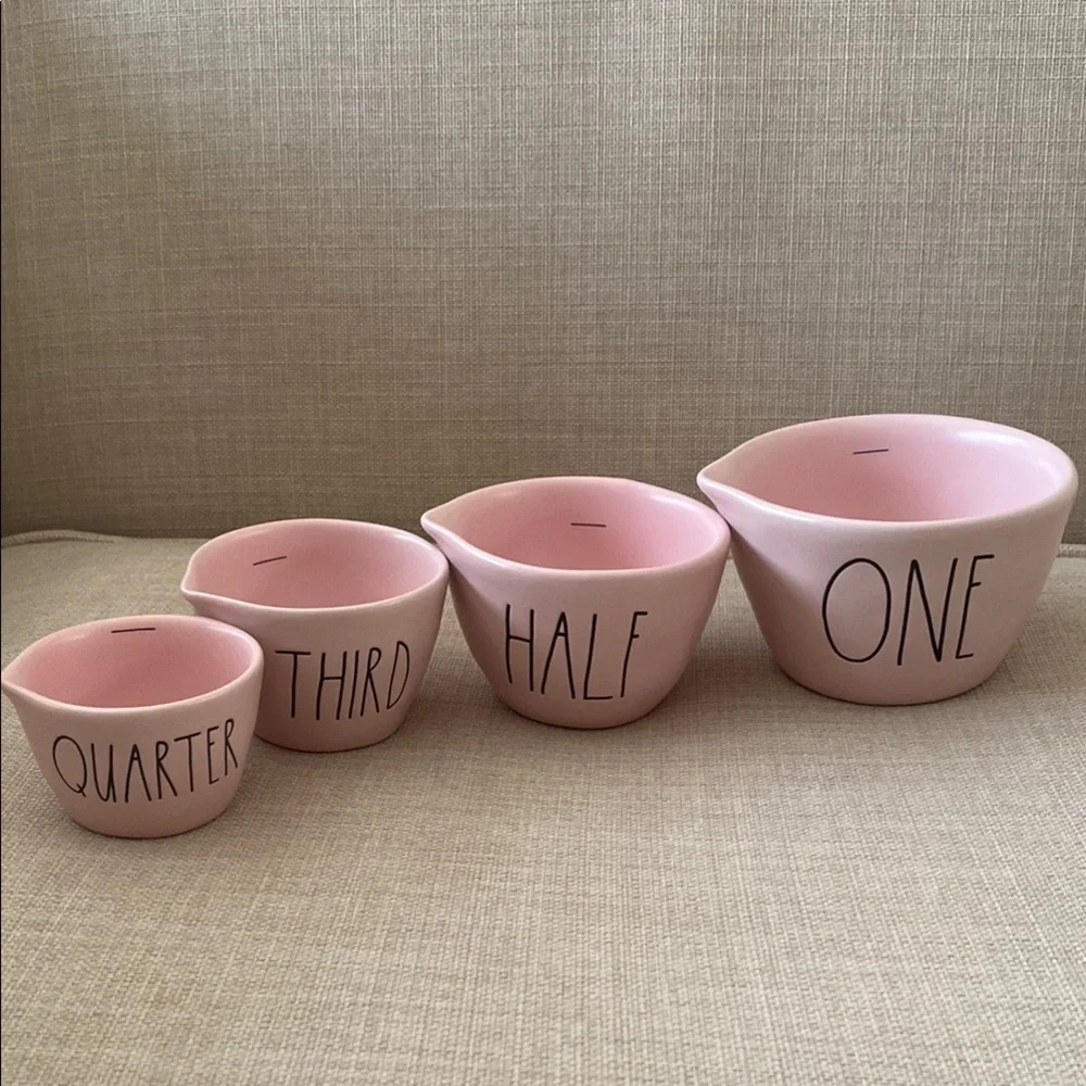 Pink Measuring Cups Set - Picture 2 of 2
